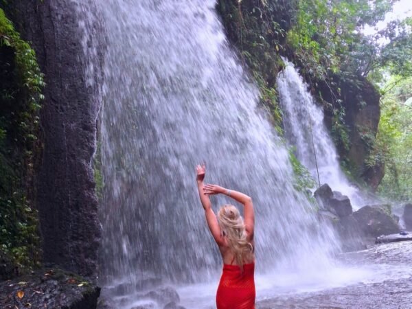Alas Tirta Trekking: Bali Schommel, Zipline & Verborgen Waterval - Ubud